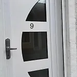 Royal 4 *